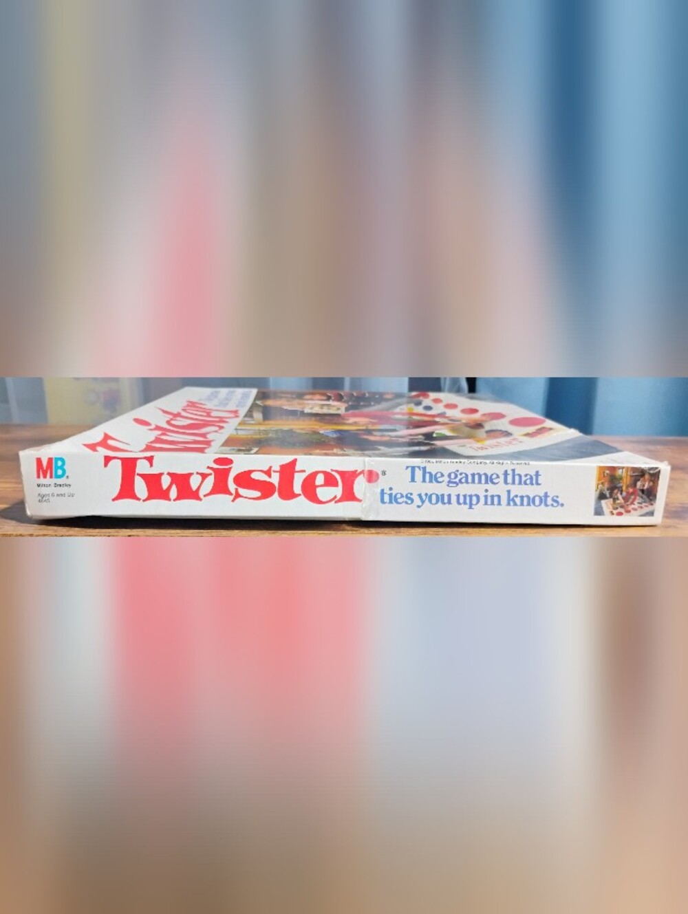 Twister Game *1986 Edition* - Picture 6 of 10